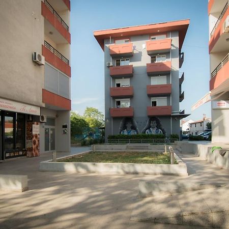 City Nest Apartment Podgorica Exteriör bild